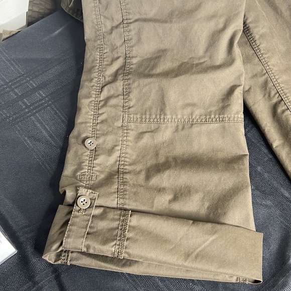 Gap Maternity Cargo Pants Sz 6 Olive - Picture 5 of 8
